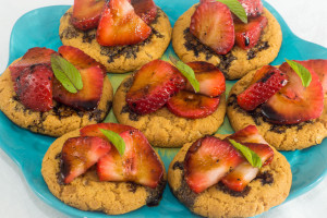 Strawberry Balsamic Ginger Bites